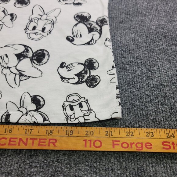 Disney Mickey & Friends Graphic Tee XL White Black Hybrid Apparel - Picture 8 of 8